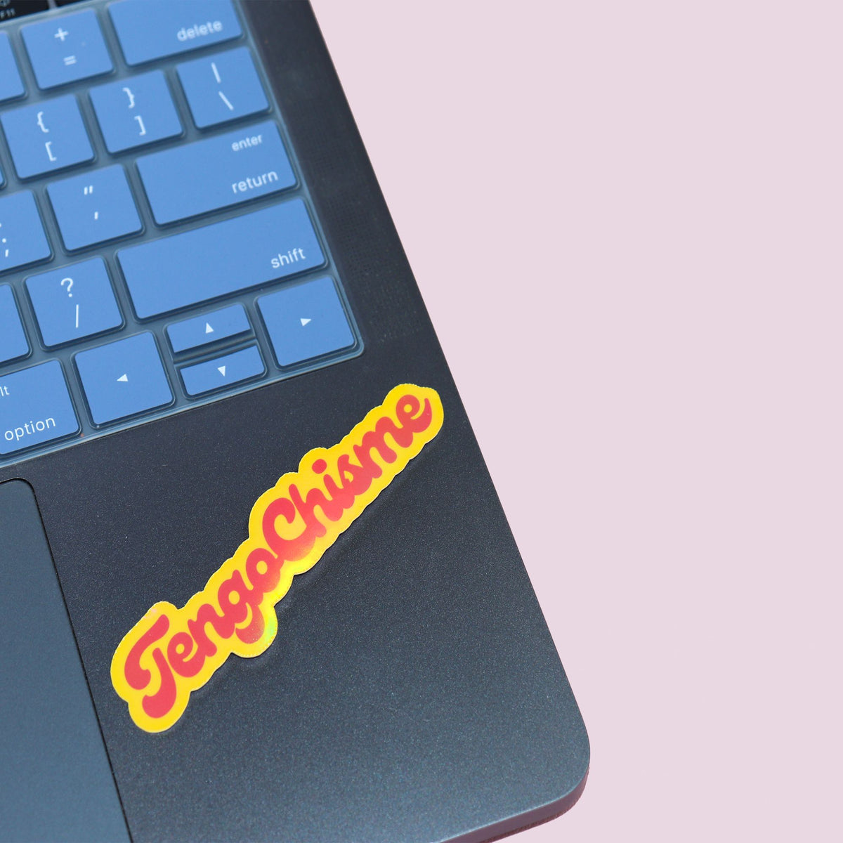 Tengo Chisme Sticker